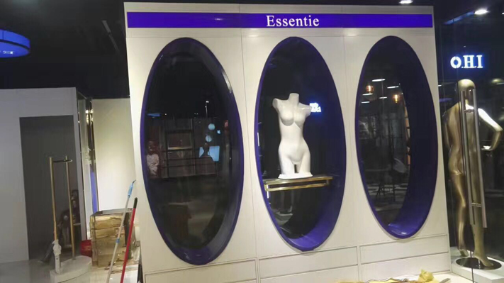 內(nèi)衣、服裝展柜
